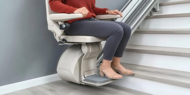 Stairlift Costs in Sacramento: Straight vs. Curved (2026)